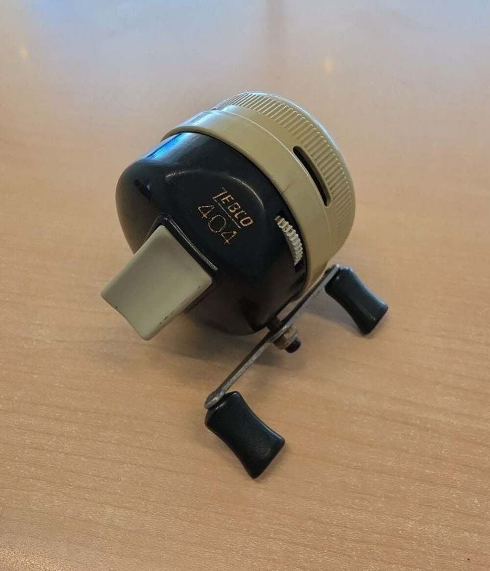 Vintage Zebco 404 Spincast Fishing Reel